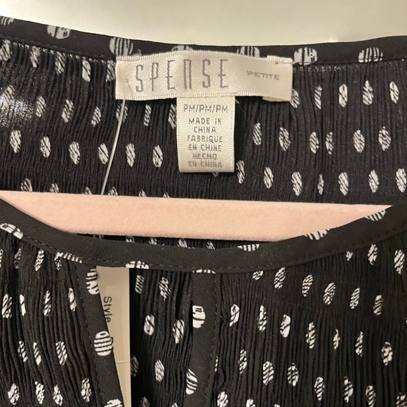 NWT polka dot top - Picture 4 of 6